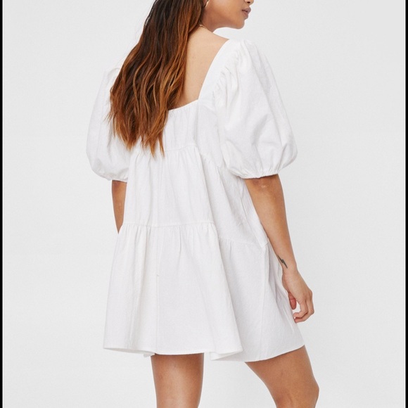 NWT Nasty Gal petite puff sleeve tiered smock mini dress in white size 0! - Picture 2 of 6
